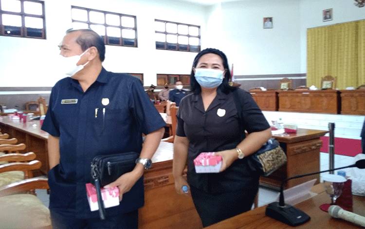 Anggota DPRD Gunung Mas Dukung Pelatihan Operator Dapodik