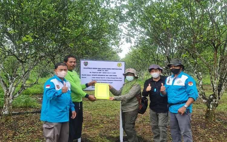Lokasi kawasan jeruk siam di Desa Kumpai Batu Atas, Kecamatan Arut Selatan, Kabupaten Kotawaringin Barat yang dikembangkan oleh Dinas TPHP Kalteng