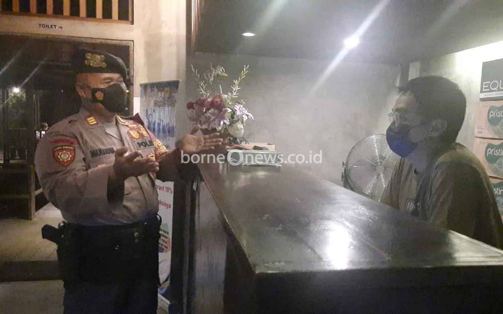Polres Gunung Mas Ingatkan Pelaku Usaha Disiplin Prokes