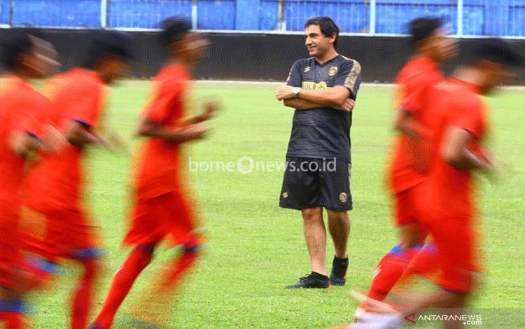 Pelatih Tegaskan Arema Bidik Tiga Poin Ketika Hadapi Persikabo