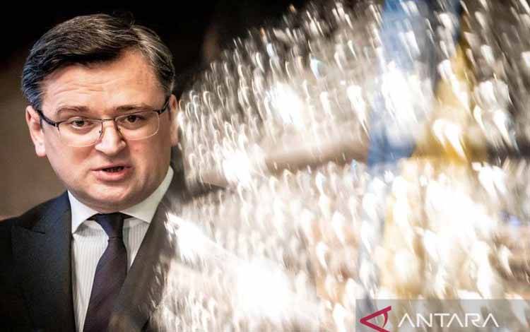 Menlu Ukraina Sebut Perundingan Damai dengan Rusia Sulit