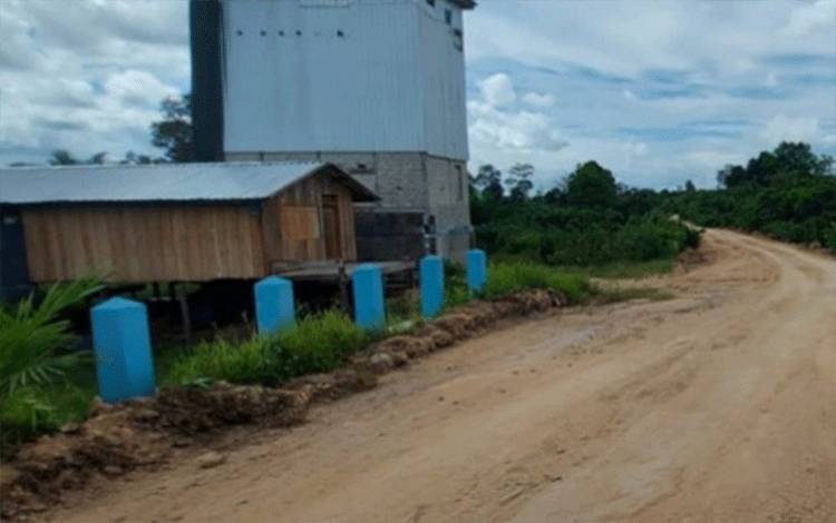 Pemkab Kobar Percepat Peningkatan Jalan Simpang Diung - Batu Kotam
