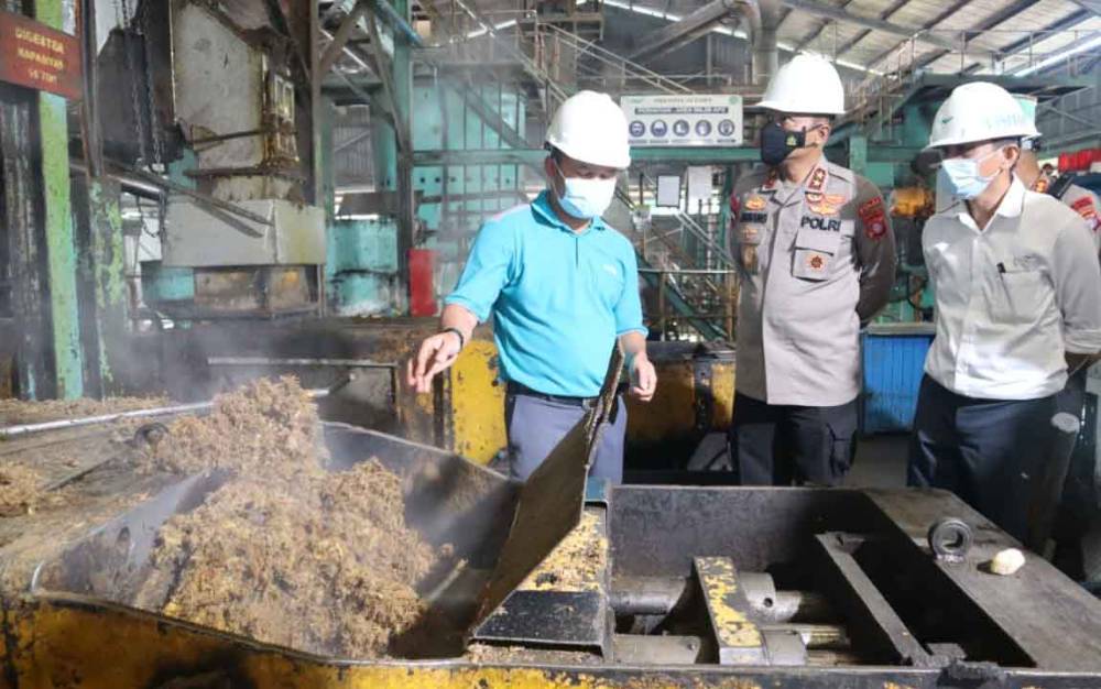 Kapolda Kalteng Cek Pabrik Pengolahan CPO di Kotim