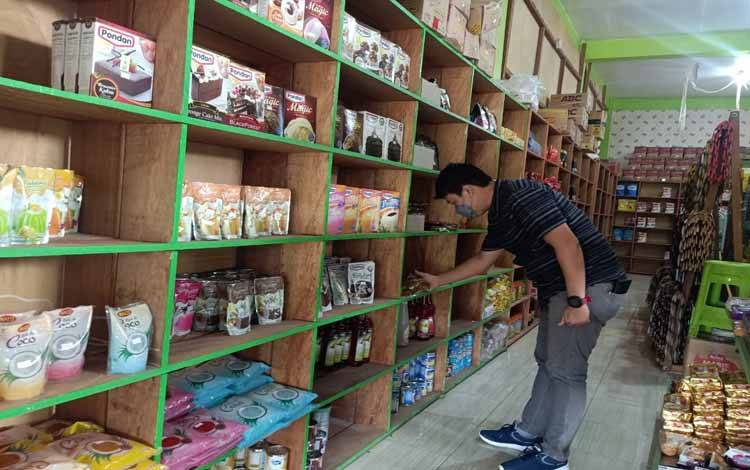 Polres Gunung Mas Cek Stok dan Harga Minyak Goreng di Pasaran
