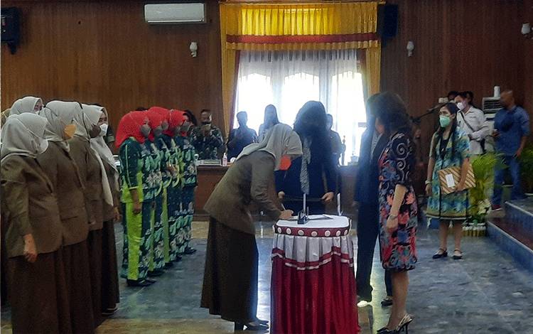 Pimpin Kaukus Perempuan Parlemen Kobar, Wanti Siap Perjuangkan Hak Perempuan