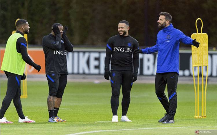 PSV Tunjuk Van Nistelrooy Jadi Pelatih Baru