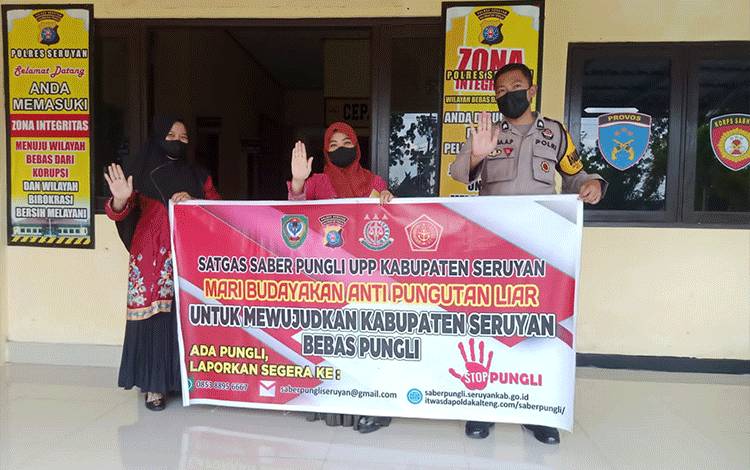 Personel Polsek Seruyan Hilir Sosialisasikan Pencegahan Pungli