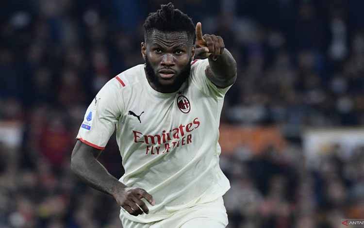 Sergio Busquets: Franck Kessie akan Gabung Barcelona Musim Depan