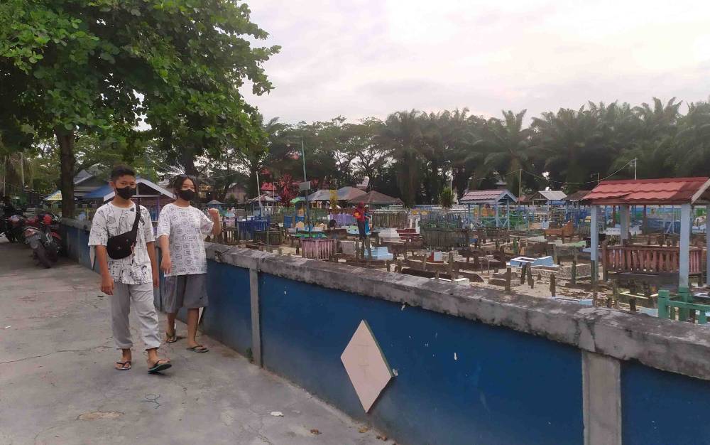 Sejumlah Warga Sampit Masih Jaga Tradisi Nyekar Awal Ramadan