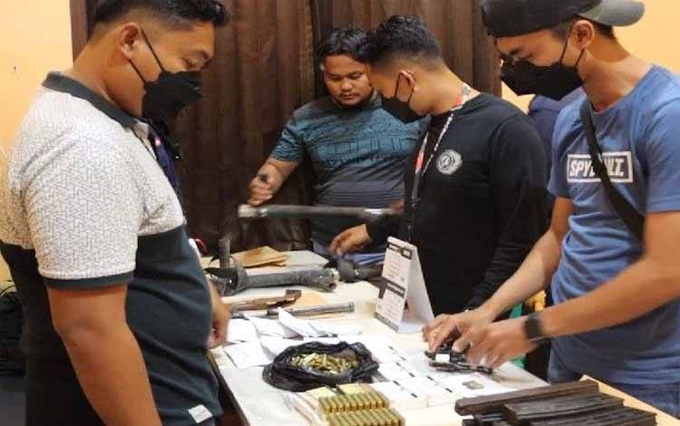 Polisi Tangkap Warga Pemilik 537 Butir Amunisi