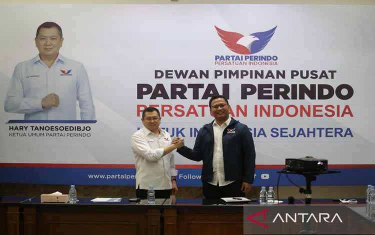 Aktivis Antikorupsi Tama S Langkun Gabung Partai Perindo