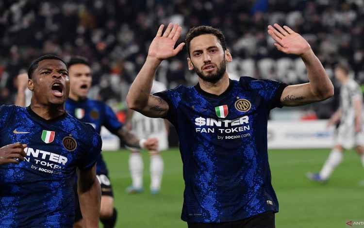 Gol Hakan Calhanoglu Antar Inter Milan Menangi Derby d'Italia