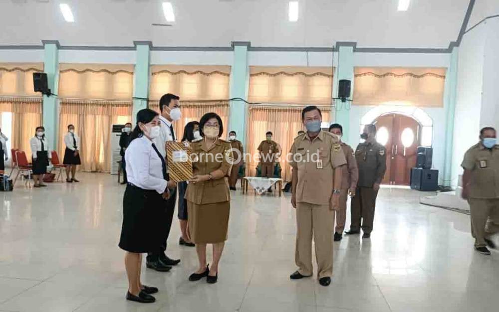 67 PPPK Terima SK Pengangkatan dari Bupati Gunung Mas