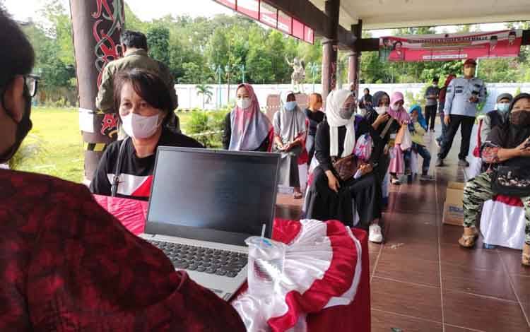 Penggunaan Kupon Pasar Murah untuk Hindari Penumpukan Masyarakat