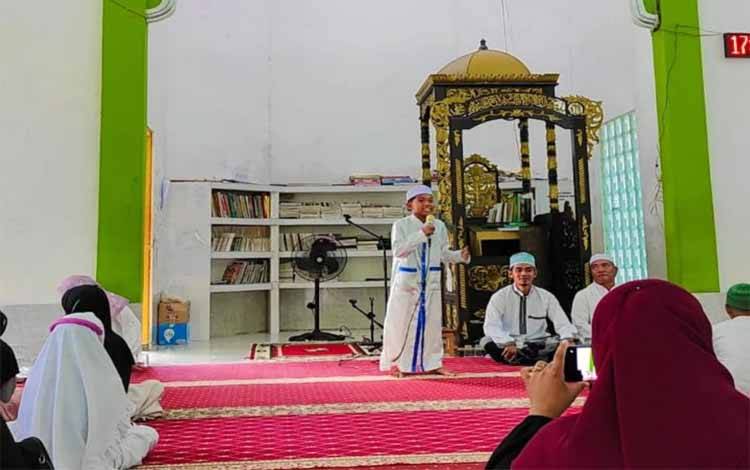 Begini Cara Buka Bersama Penuh Faedah ala SDIT Al-Madaniyah Samuda