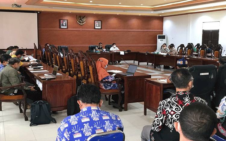 Pansus LKPj 2021 Gelar Rapat Kerja dengan OPD Kapuas