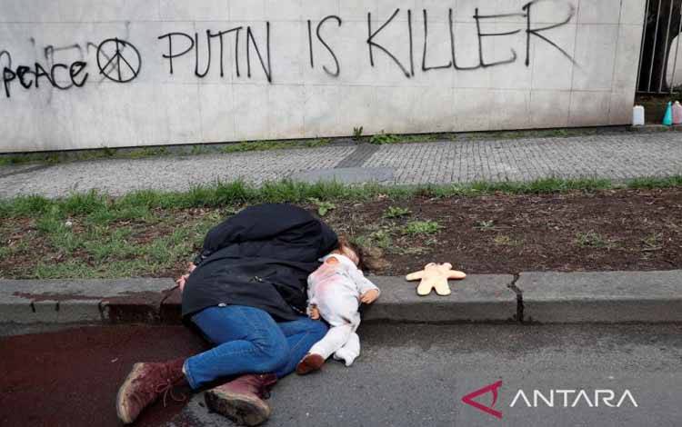 Kuburan Massal Puluhan Warga Sipil Ukraina Ditemukan Dekat Kiev