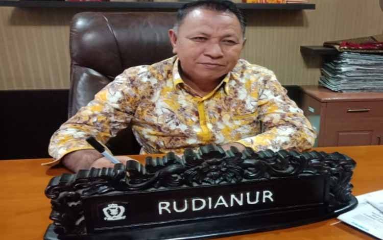 Sejumlah Titik di Jalan HM Arsyad Rusak Parah