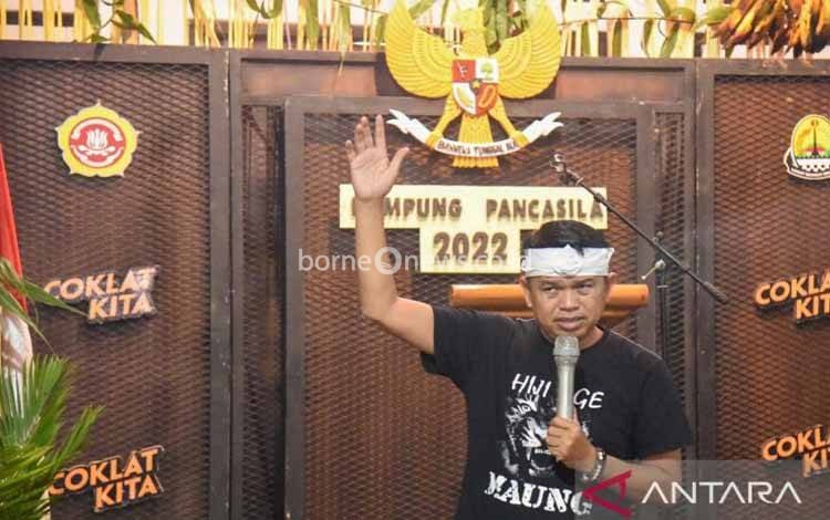 Dedi Mulyadi dan Susi Pudjiastuti Penantang Pilgub Jabar