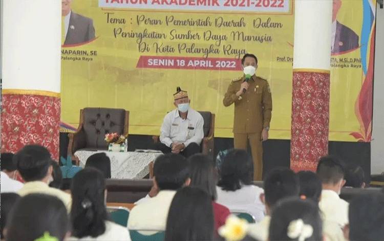 Wali Kota Palangka Raya Berikan Kuliah Umum di IAHN-TP