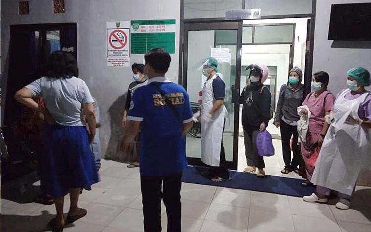 Satpol PP Barito Timur dan Polisi Tangani Orang dengan Gangguan Jiwa