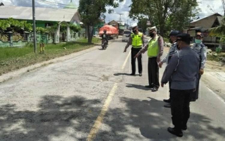 Satlantas Polres Kapuas Cek Kondisi Jalur Trans Kalimantan Jelang Idulfitri