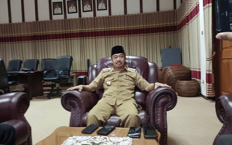 Bupati Seruyan Berencana Kunjungi Tiga Kota untuk Survey Lokasi Asrama Mahasiswa