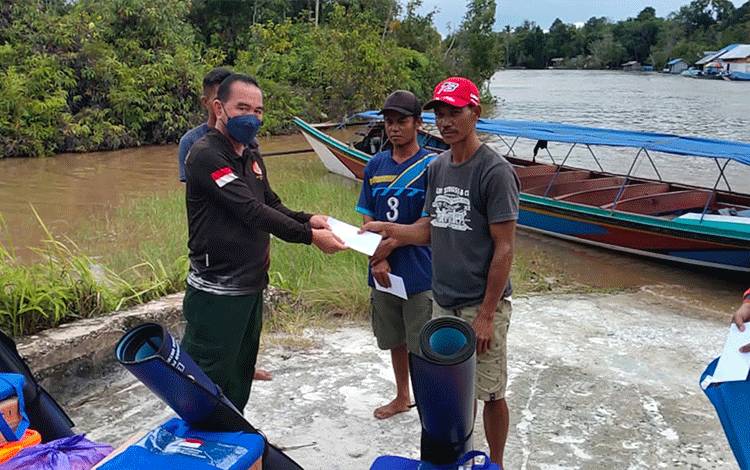 Korban Terdampak Kebakaran Rumah di Desa Muroi Dapat Bantuan