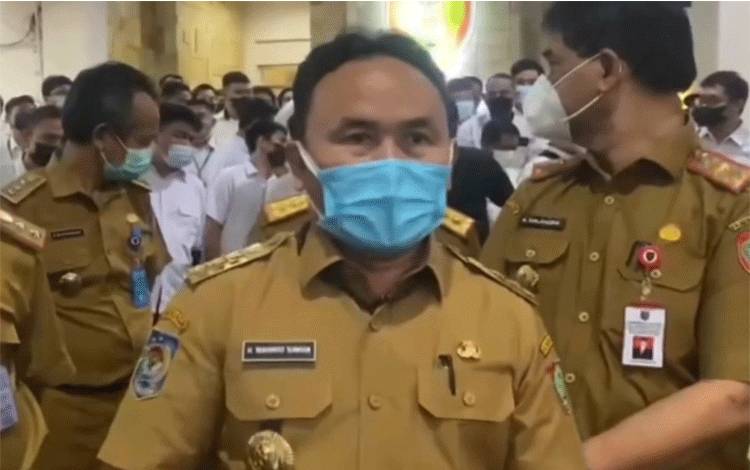 Gubernur Minta Pihak Terkait Tetap Jaga Stabilitas dan Kecukupan Bahan Pokok