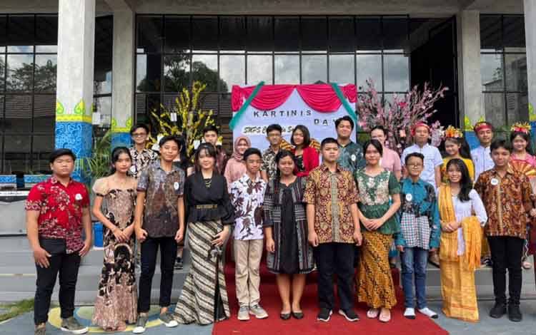 Peringatan Hari Kartini ala SMP Cita Bunda Sampit