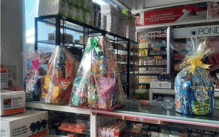 Parcel di Borneo Swalayan, Jalan HM Rafi'i Pangkalan Bun.