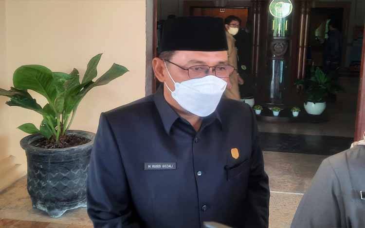 Dewan Kawal Rencana Rehab Stadion Sampuraga Pangkalan Bun