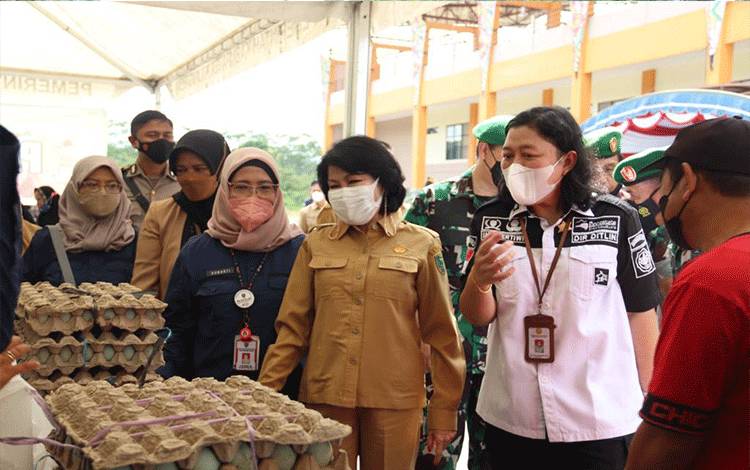 Taty Narang Sebut Pasar Mitra Tani Jembatani Para Petani