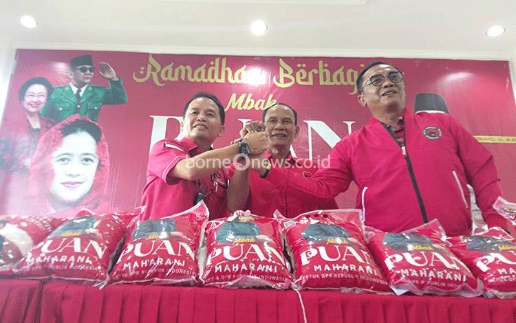Ketua DPD PDIP Kalteng, Arton S Dohong (tengah), Sekretaris DPD PDIP Kalteng, Sigit K Yunianto (kanan) dan Anggota DPR RI Dapil Kalteng, Agustiar Sabran terlihat kompak dan siap untuk menjalankan berbagai kegiatan menjelang lebaran.