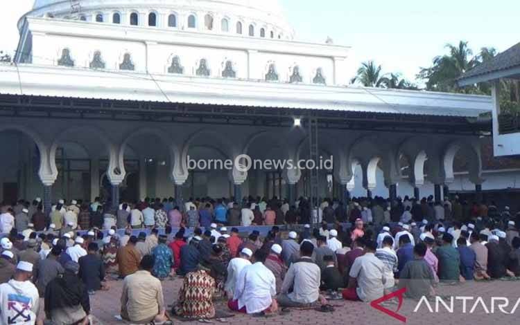 Warga Ponpes Mahfilud Duror Jatim Rayakan Lebaran 2022 Lebih Awal