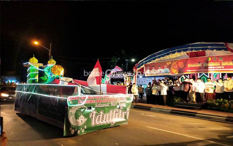 Pawai Takbir Meriahkan Malam Idul Fitri 1443 Hijriah di Palangka Raya