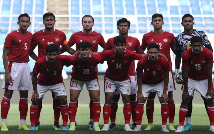 Ribuan Orang Rela Antre Semalaman Demi Tiket Indonesia U-23 vs Vietnam