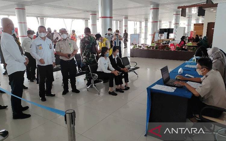 Selama Lebaran Bandara Tjilik Riwut Tetap Ramai Penumpang