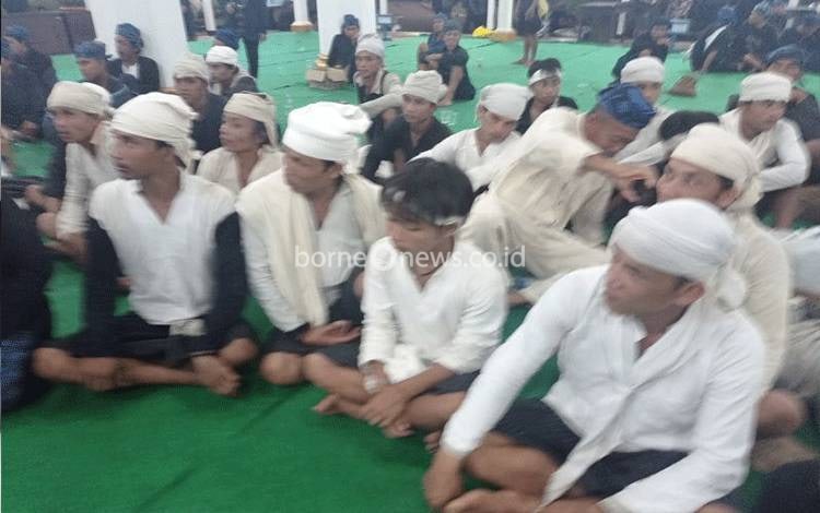 Warga Badui Dalam Jalan Kaki 160 Kilometer Rayakan Seba ke Gubernur
