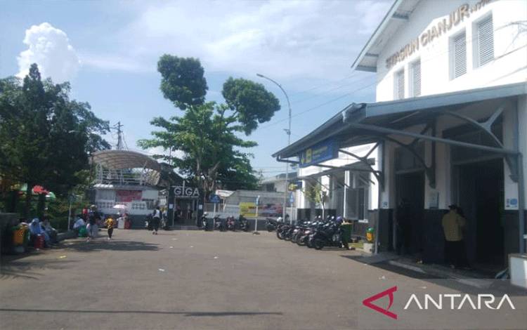 Sepanjang Libur Hari Raya 38.414 Tiket KA Siliwangi Terjual