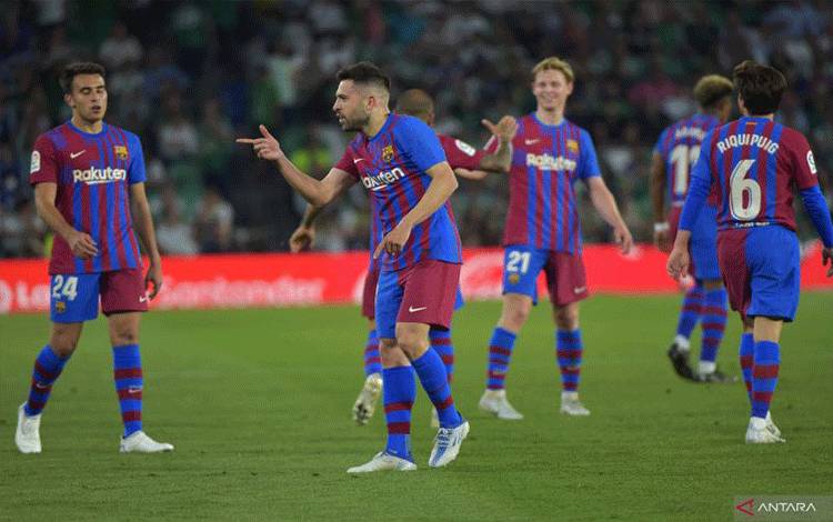 Menang Dramatis 2-1 atas Betis, Barcelona Amankan Tiket Liga Champions