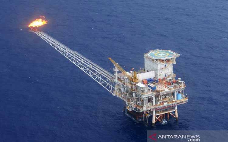 Minyak Turun, Investor Fokus Larangan Uni Eropa atas Minyak Rusia