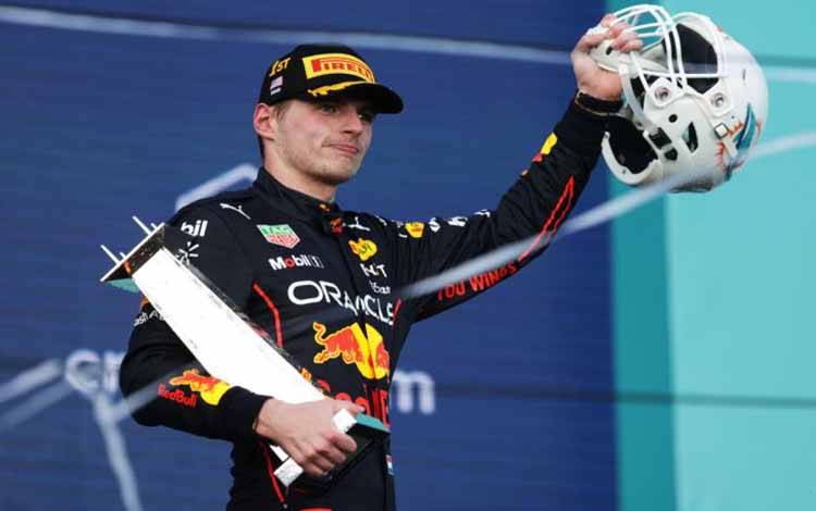 Verstappen Tampil Dominan Menangi Balapan Penutup Musim di Abu Dhabi
