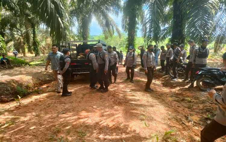 Panen Massal Pemegang IUPHKm Koperasi Cempaga Perkasa Dihadang Sekuriti