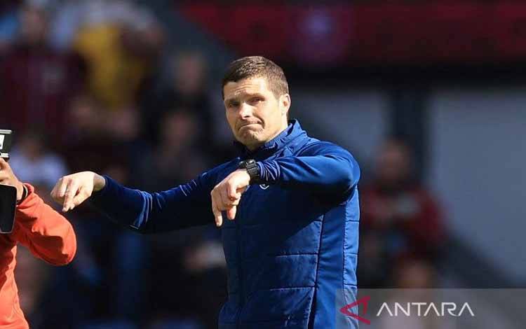 Manajer Interim Burnley jadi Manajer Terbaik Bulanan Liga Premier