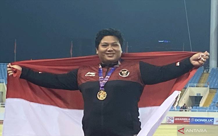 Atlet Tolak Peluru Eki Febri Sumbang Emas Pertama Atletik