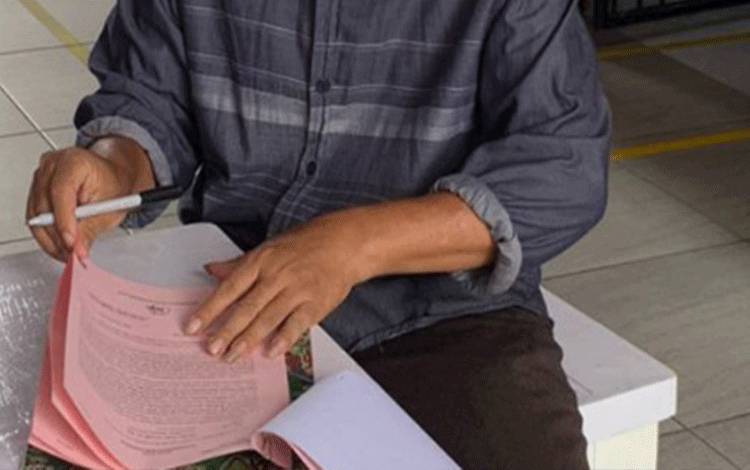 Kejari Katingan Eksekusi Mantan Kades Tewang Beringin