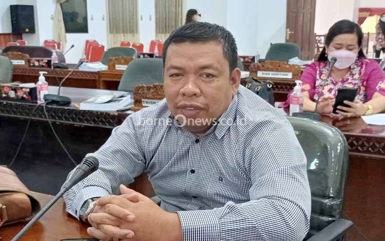 Komisi II DPRD Apresiasi Penjualan Minyak Goreng Murah CBI Group dan Polres Barito Timur