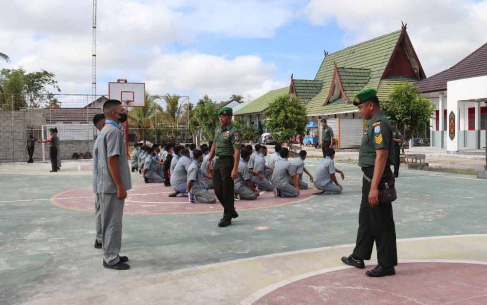 Kodim Palangka Raya Sosialisasi Wawasan Kebangsaan di SMK Karsa Mulya
