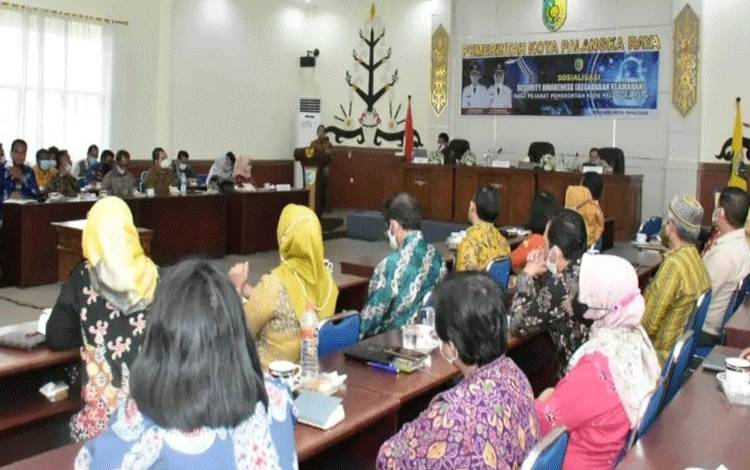 Wali Kota Palangka Raya Ingatkan Bahaya Serangan Siber Data Pemerintahan